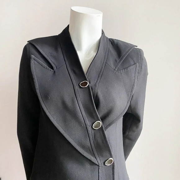 ITEM Lookbook Black Unique Asymmetrical Closure Fitted Blazer 2/4 - Picture 3 of 8